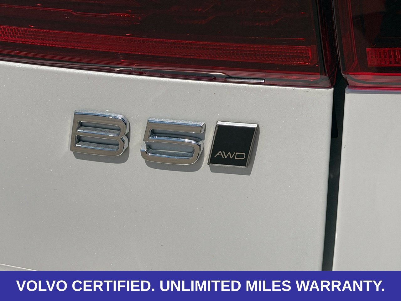 Certified 2026 Volvo XC60 B5 Plus AWD/4WD image 10