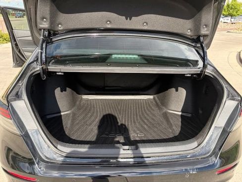 Used 2023 Honda Accord Touring image 17