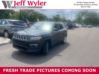 Used 2018 Jeep Compass Latitude w/ Cold Weather Group AWD/4WD video 1
