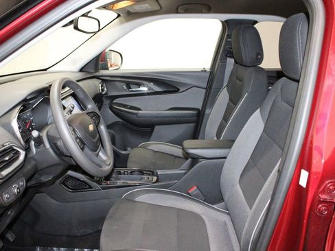 Used 2023 Chevrolet TrailBlazer LT w/ Convenience Package image 10