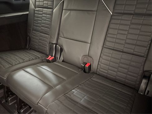 New 2025 Cadillac Escalade ESV Sport Platinum image 12