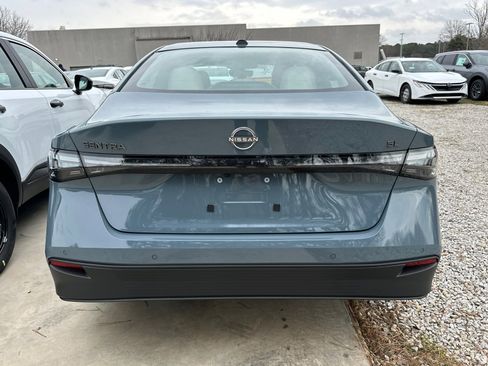 New 2026 Nissan Sentra SL w/ Floor Mat Package image 4