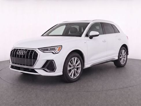 Used 2025 Audi Q3 2.0T Premium AWD/4WD image 8
