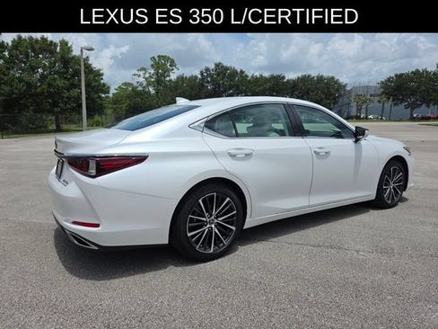 Used 2025 Lexus ES 350 w/ Premium Package FWD image 3
