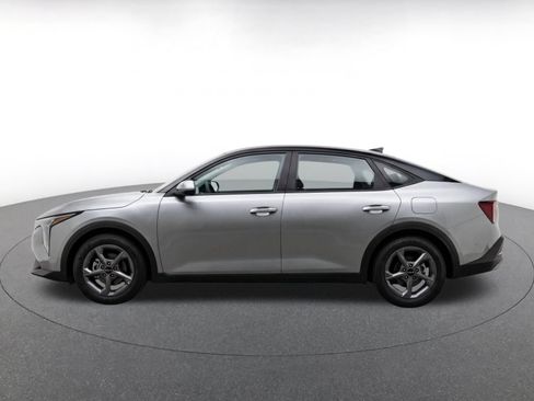 Used 2026 Kia K4 FWD image 4