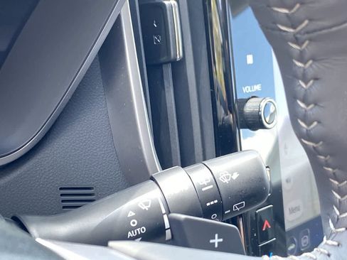 Used 2025 Subaru Ascent Touring image 24