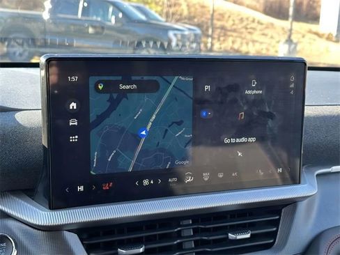 Used 2025 Ford Explorer ST-Line image 2