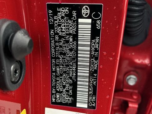 Certified 2020 Toyota C-HR LE image 25