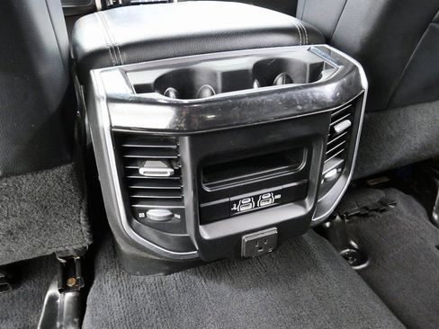 Used 2019 RAM 2500 Laramie w/ Black Appearance Package image 22