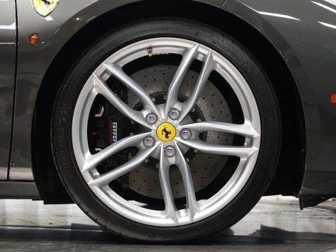 Used 2017 Ferrari 488 Spider RWD image 37