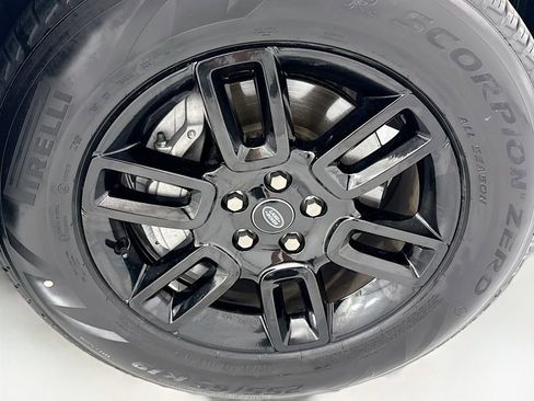 Used 2024 Land Rover Defender 110 S AWD/4WD image 31