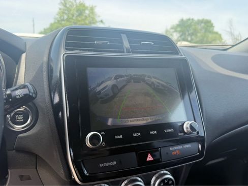 Used 2020 Mitsubishi Outlander Sport SE AWD/4WD image 17