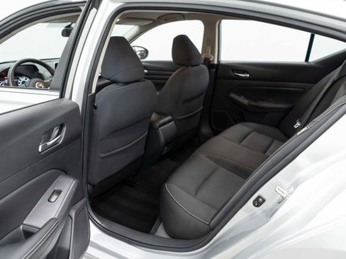 Used 2019 Nissan Altima 2.5 S AWD/4WD image 12