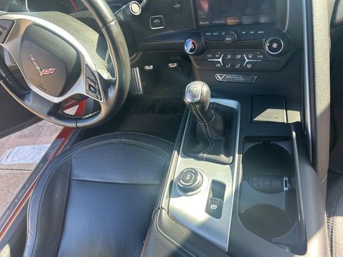 Used 2015 Chevrolet Corvette Stingray w/ Carbon Flash Badge Package image 20