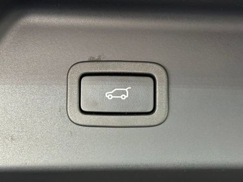 Certified 2019 Land Rover Range Rover AWD/4WD image 18