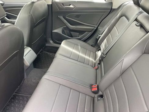 Used 2023 Volkswagen Jetta SE FWD image 25