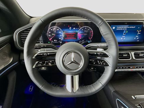 Used 2026 Mercedes-Benz GLS 450 4MATIC image 11