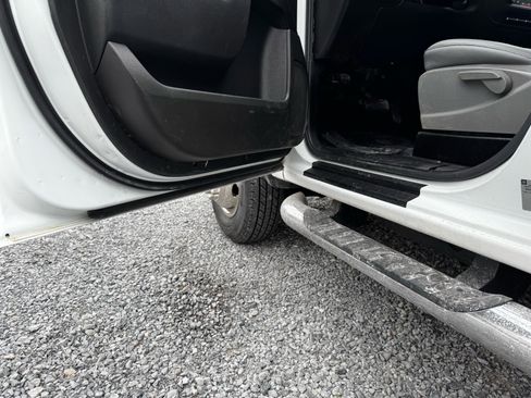 Used 2016 GMC Sierra 3500 4x4 Crew Cab image 11