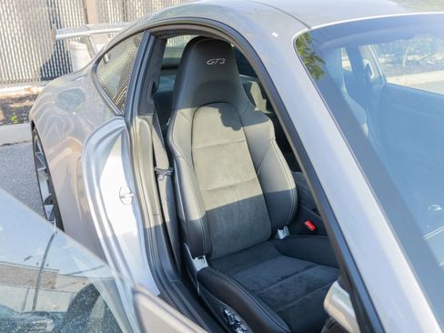 Used 2018 Porsche 911 GT3 RWD image 64