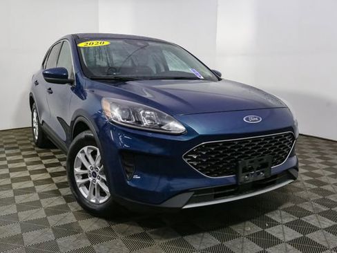 Used 2020 Ford Escape SE image 3