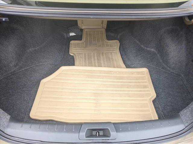 Used 2009 Honda Accord LX image 6