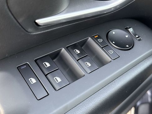 New 2025 Hyundai Tucson SEL image 16