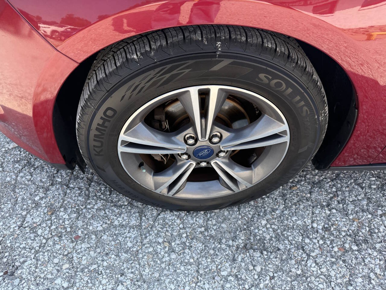 Used 2014 Ford Focus SE w/ SE Sport Package FWD image 9