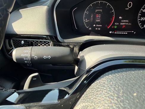 Used 2025 Honda Civic Sport image 16
