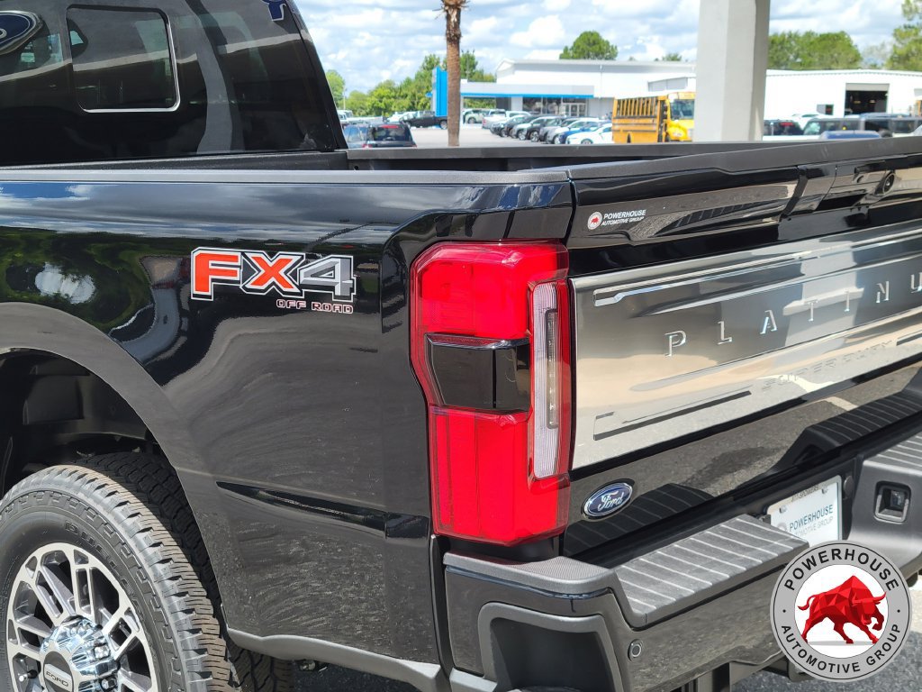 New 2026 Ford F250 Platinum w/ Platinum Plus Package AWD/4WD image 13