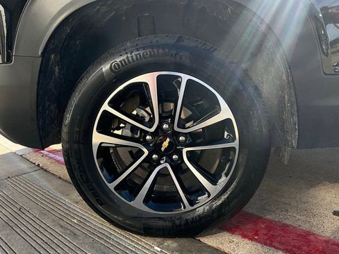 Used 2025 Chevrolet TrailBlazer LT image 9