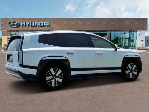 New 2026 Hyundai Ioniq 9 SEL image 24