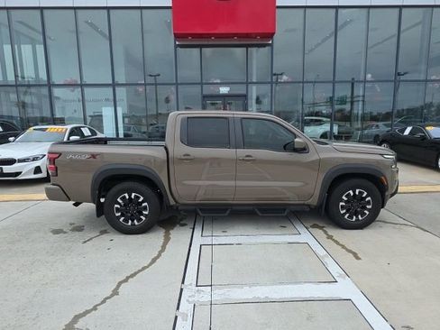 Used 2022 Nissan Frontier Pro-X image 4