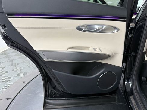 Used 2026 Genesis GV70 2.5T Select image 34