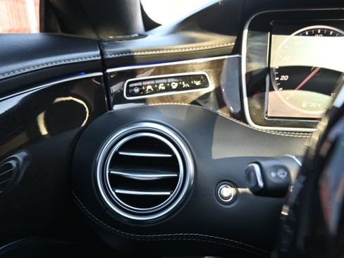 Used 2016 Mercedes-Benz S 550 4MATIC Coupe image 32