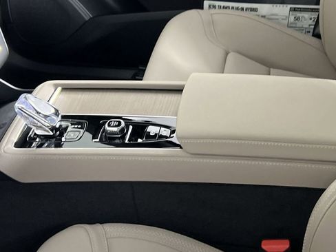 New 2026 Volvo XC90 T8 Plus w/ Protection Package image 20