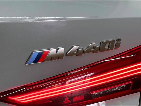 Used 2025 BMW 440i xDrive Convertible w/ Premium Package image 11