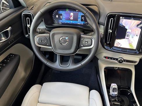 Used 2026 Volvo XC40 B5 Plus w/ Protection Package Premier AWD/4WD image 15