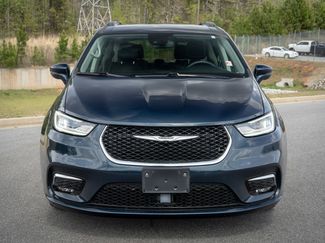 Used 2022 Chrysler Pacifica Touring-L FWD video 2