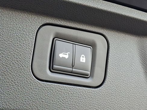 Used 2025 Nissan Armada Platinum Reserve w/ Convenience Package image 30