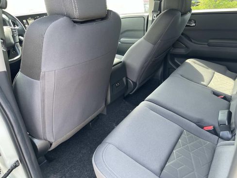 New 2026 Nissan Frontier SV w/ Tow Package AWD/4WD image 18