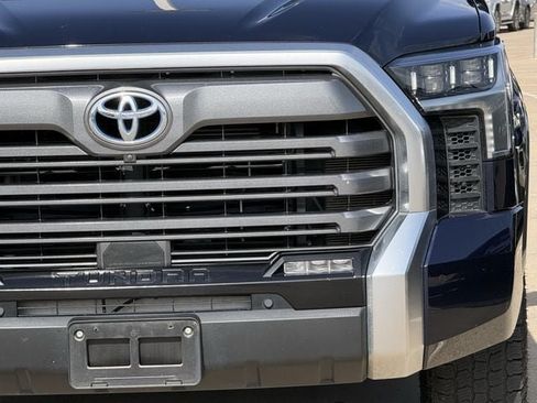 Used 2024 Toyota Tundra Limited AWD/4WD image 8