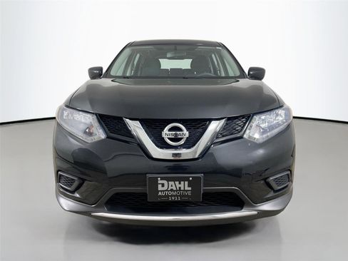 Used 2016 Nissan Rogue S image 3