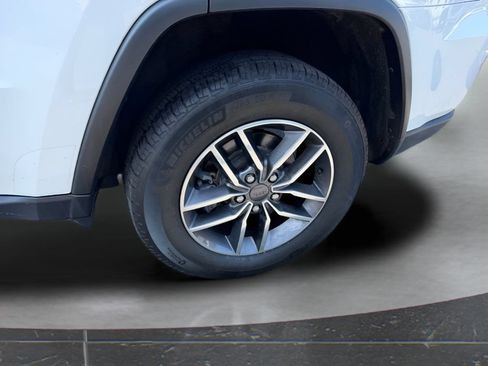 Used 2020 Jeep Grand Cherokee Limited AWD/4WD image 13