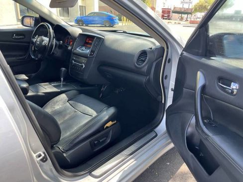 Used 2011 Nissan Maxima 3.5 SV w/ Sport Pkg image 12