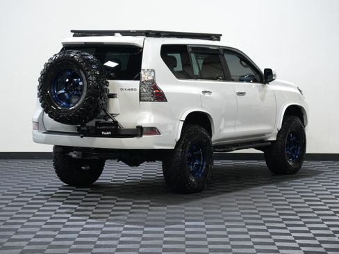 Used 2023 Lexus GX 460 Premium w/ Premium Package AWD/4WD image 6