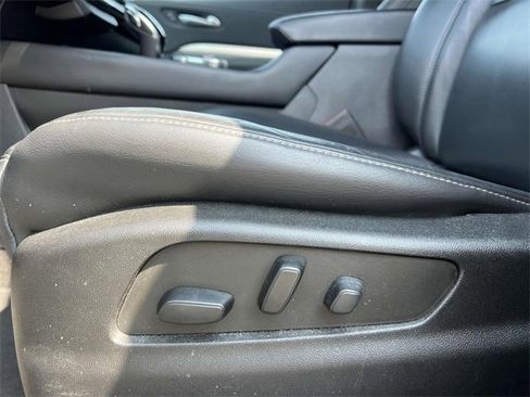 Certified 2023 Cadillac XT4 Premium Luxury w/ Cold Weather Package image 17