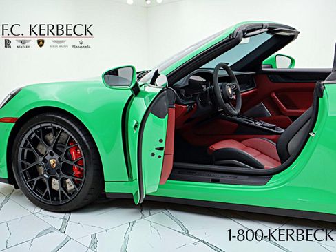 Used 2025 Porsche 911 Carrera GTS RWD image 6