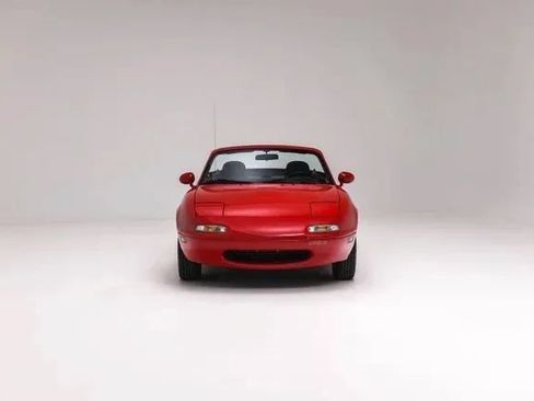 Used 1990 MAZDA MX-5 Miata RWD image 8