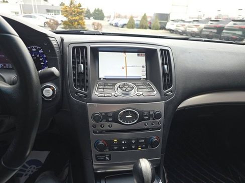 Used 2012 INFINITI G37 x w/ Premium Pkg image 13