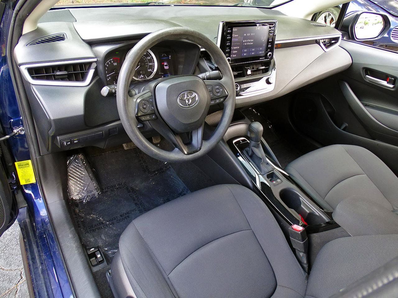 Used 2021 Toyota Corolla LE w/ LE Convenience Package FWD image 16